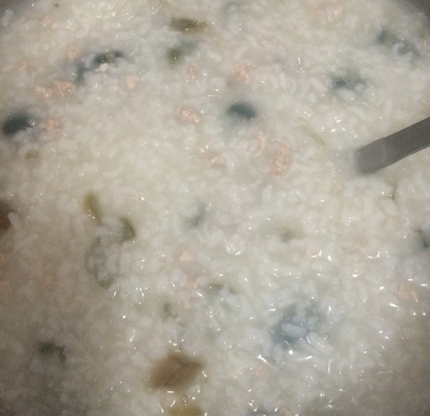 快手皮蛋瘦肉粥(稀饭)的做法