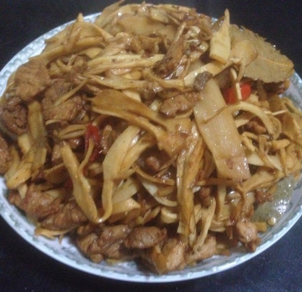 笋干烧肉的做法
