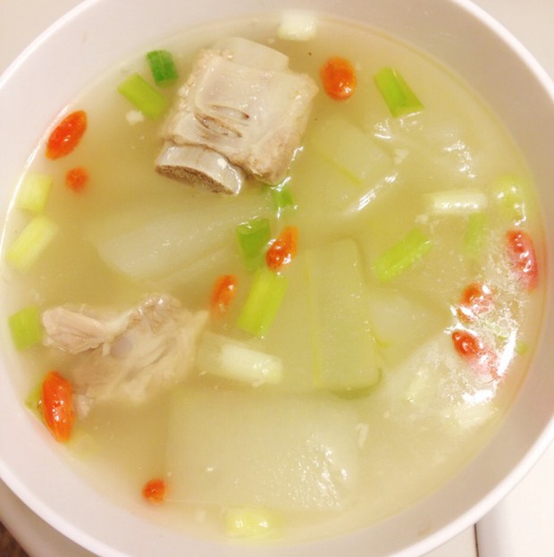 小排冬瓜枸杞汤(含黄芪)的做法
