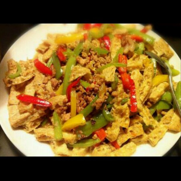 脆皮豆腐炒肉的做法