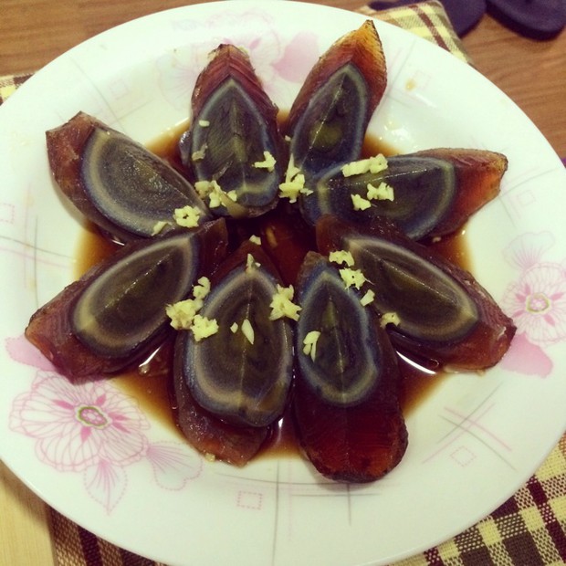 凉拌皮蛋的做法
