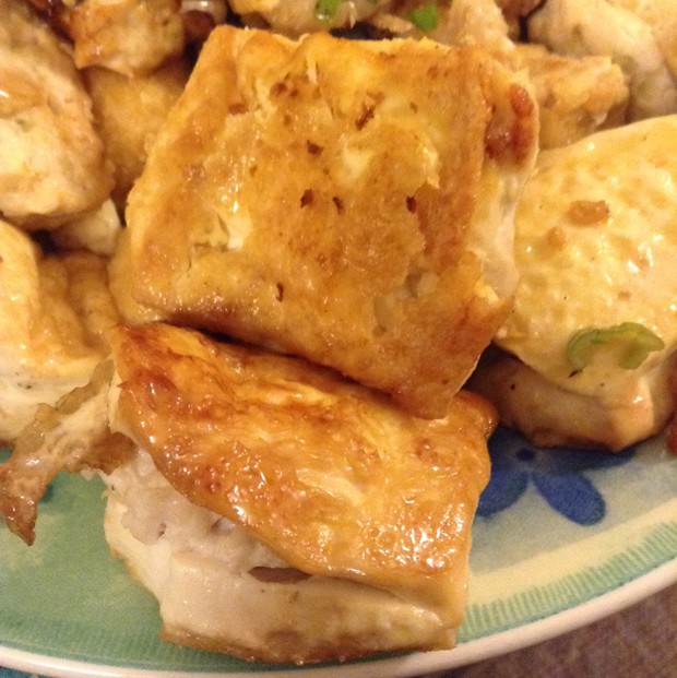 煎酿鸡茸豆腐的做法