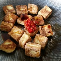 剁椒臭豆腐的做法步骤3