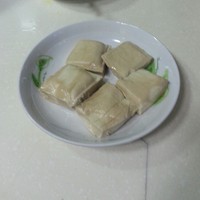 剁椒蒸臭豆腐的做法步骤1