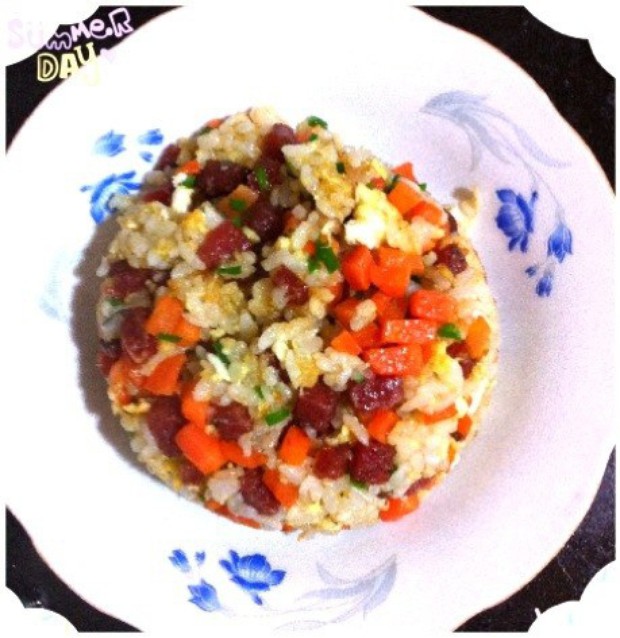 腊肠蛋炒饭的做法