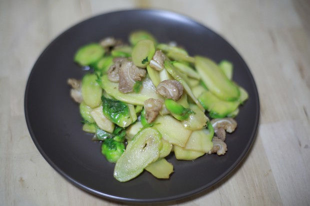 南充菜炒月牙骨的做法