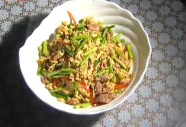 超人气面馆里的牛肉清拌面的做法