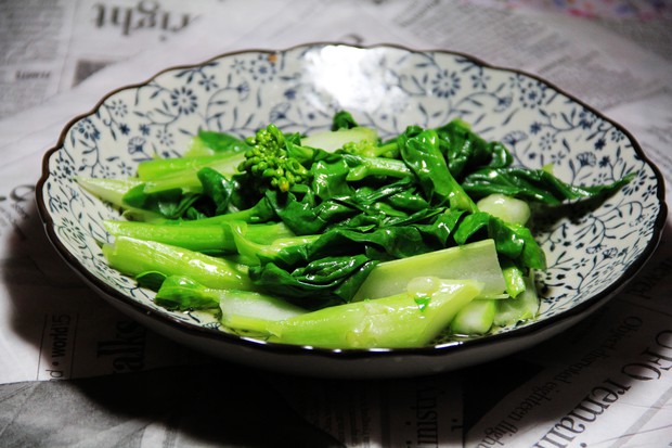 董太的私房菜--凉拌嫩油菜的做法