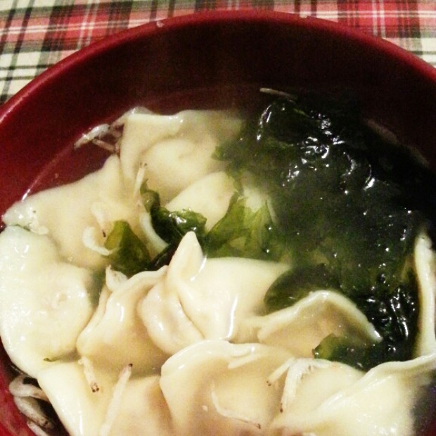 菜心猪肉馄饨的做法
