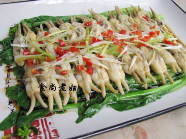 白灼蛏子菜心的做法