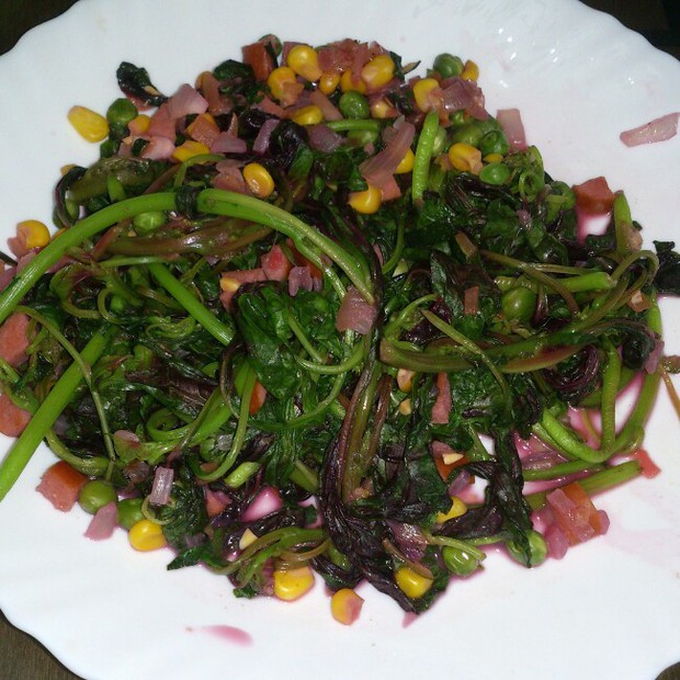 青豆玉米香肠烩苋菜的做法