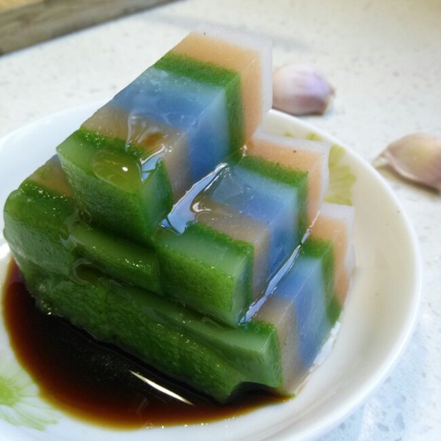 彩虹皮冻的做法