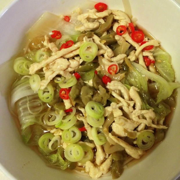 榨菜鸡丝面的做法