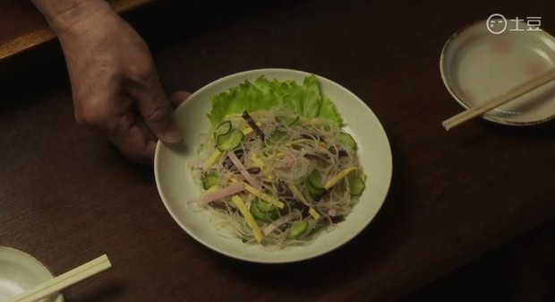 深夜食堂25——春雨沙拉的做法