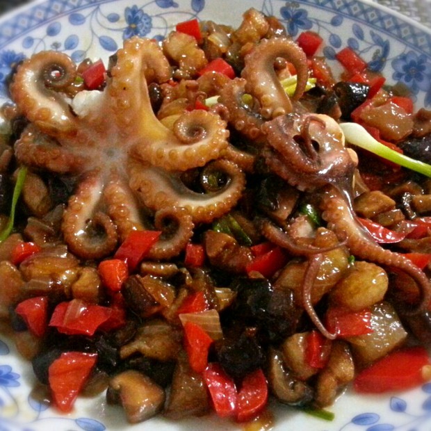 香菇墨鱼仔(章鱼仔)的做法
