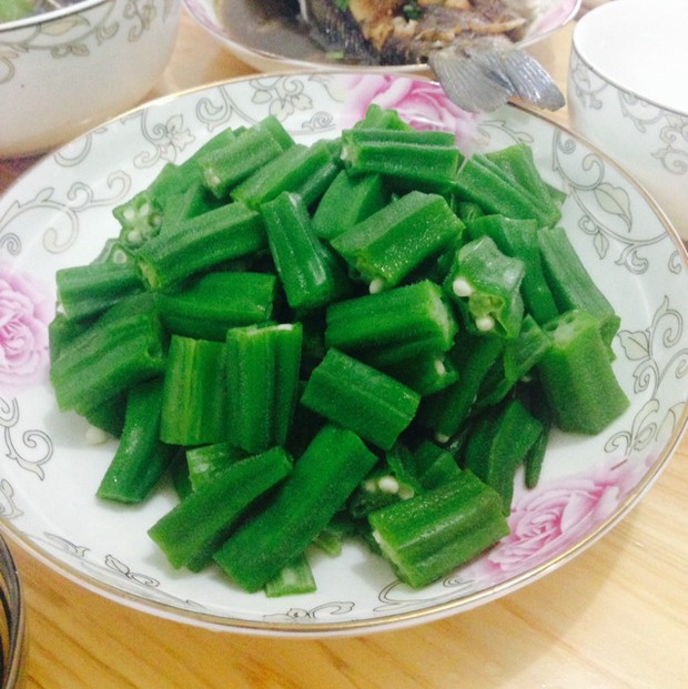 清蘸秋葵的做法