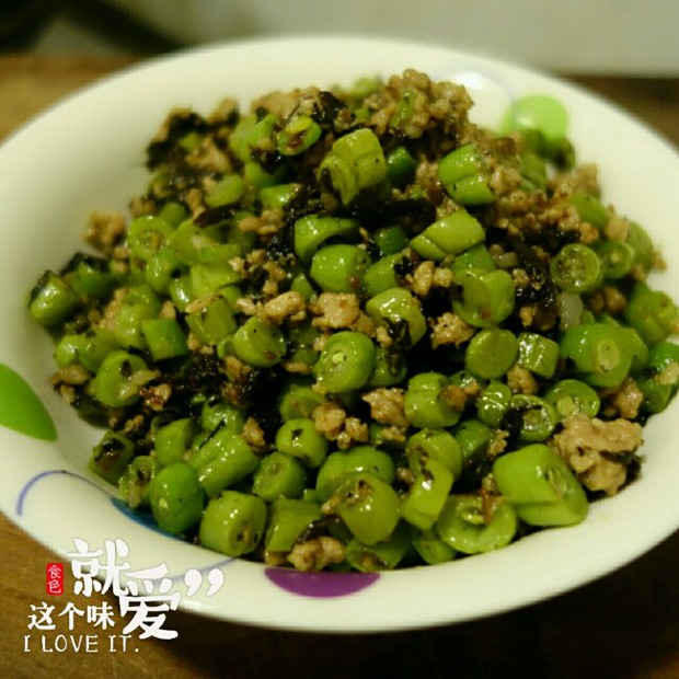 榄菜肉末刀豆的做法