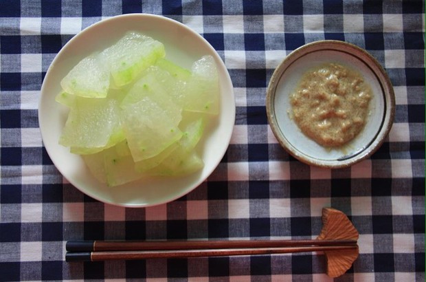 白灼冬瓜蘸腐乳白糖的做法
