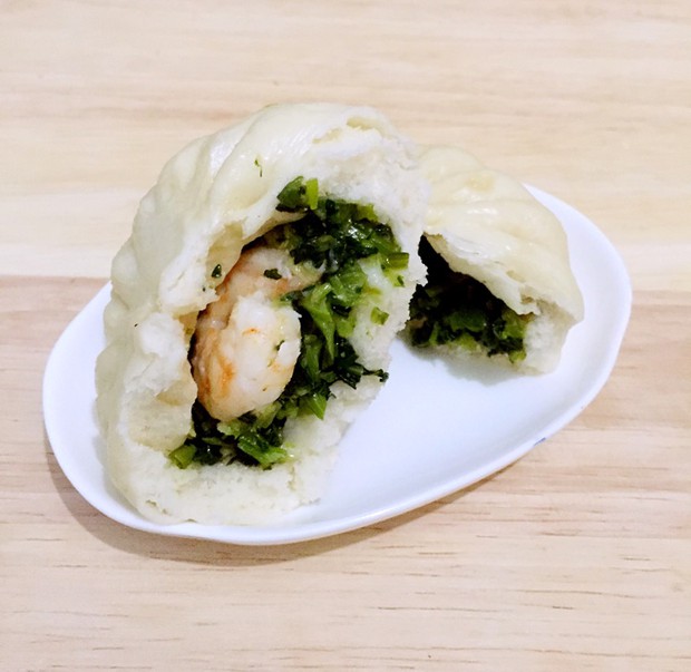 鲜虾菜芯包子的做法