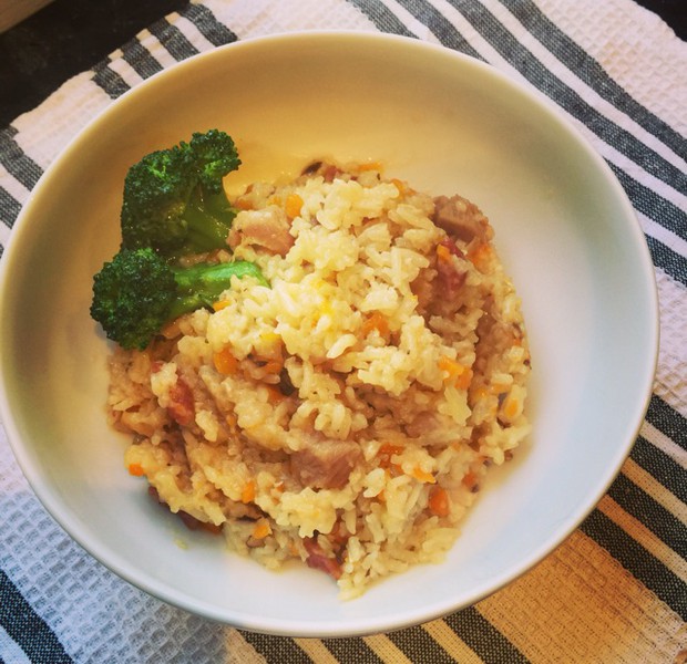 香菇鸡肉电饭锅饭的做法