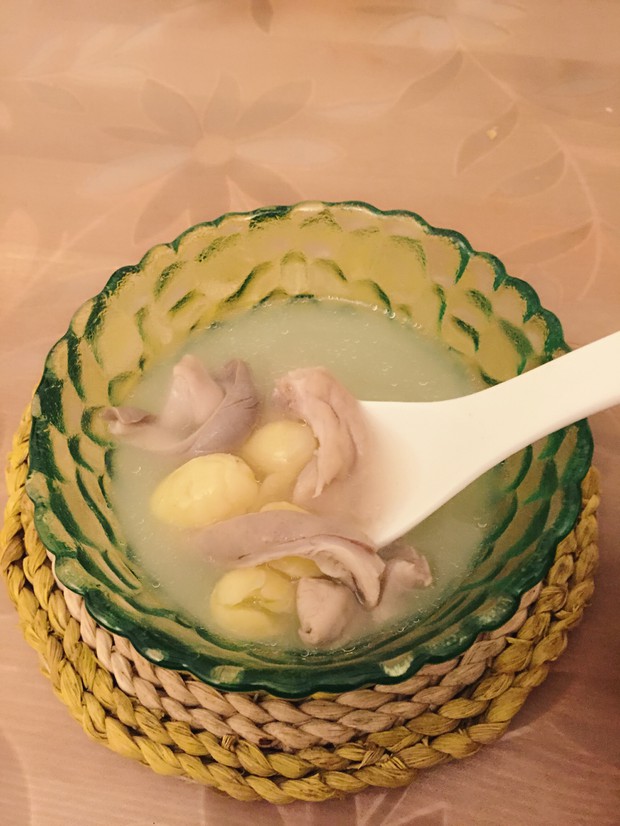 白果猪肚汤(适合肠胃不好的你)的做法