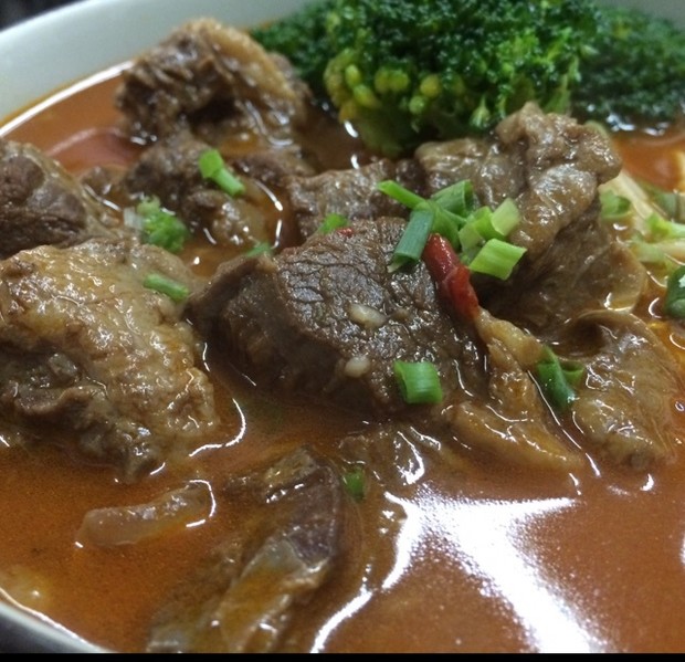 台南牛肉面的做法
