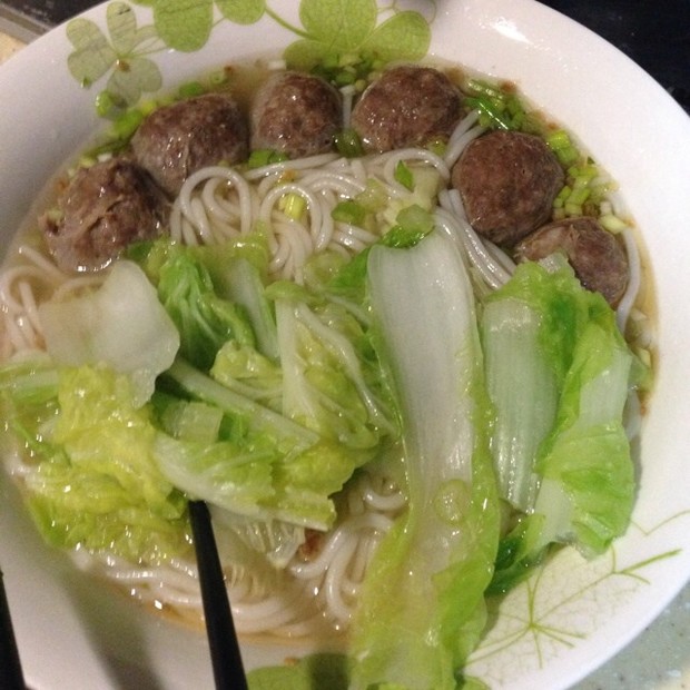 潮州牛筋丸米粉的做法