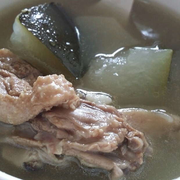 老鸭冬瓜茨实薏米扁豆汤的做法