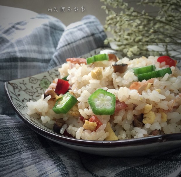 秋葵培根炒饭的做法
