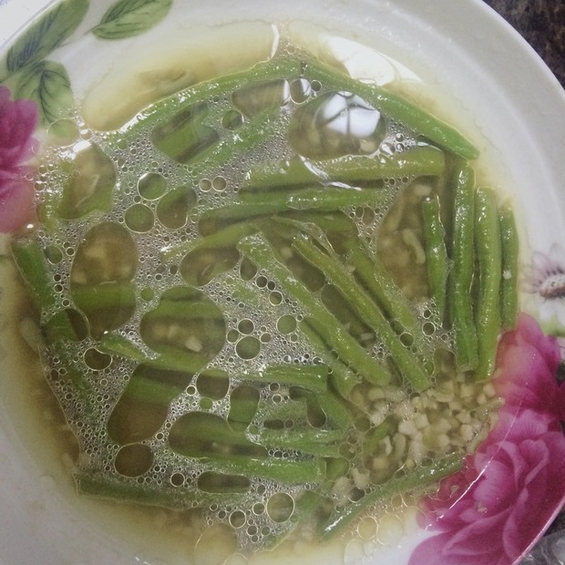 蒜泥炒豇豆的做法