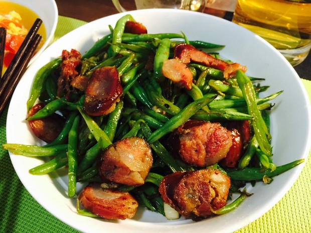 四季豆炒腊肠的做法