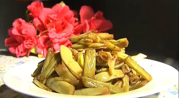 百年家传私房菜干焖扁豆的做法