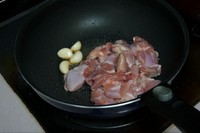 ţ3