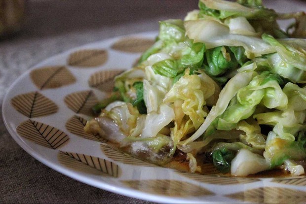 素炒圆白菜的做法