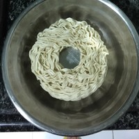 ţ2
