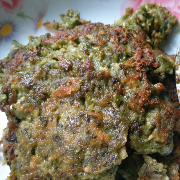 茼蒿鸡肉饼的做法