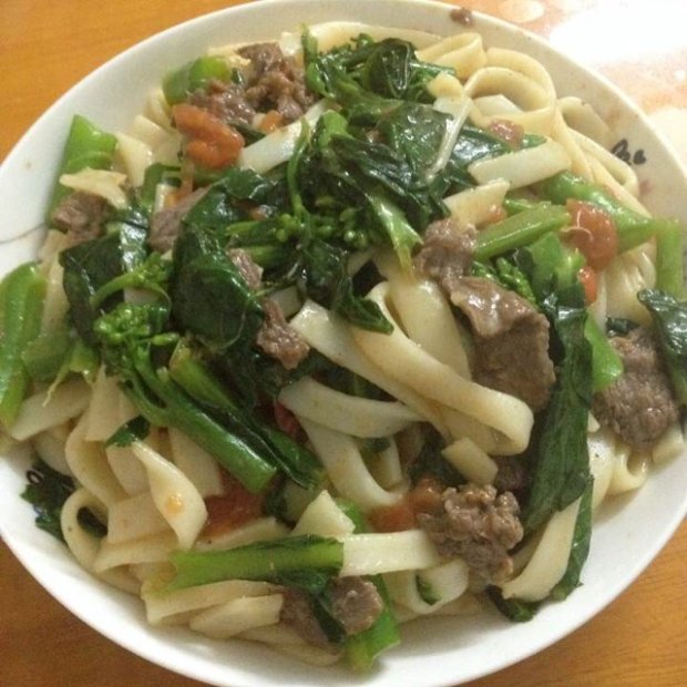 汕头版芥兰牛肉粿条的做法