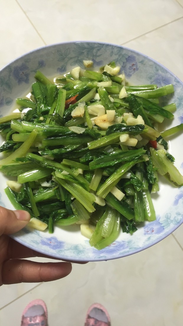 素炒油麦菜的做法