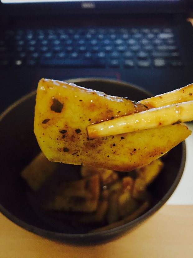 「减肥小食」孜然水煎土豆片的做法