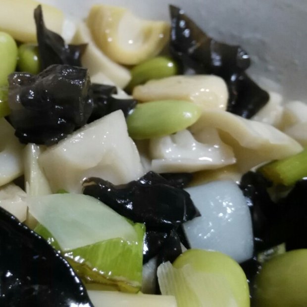 笋干毛豆黑木耳(凉菜)的做法