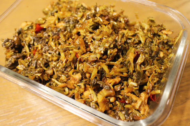 老爸的招牌小菜——雪菜炒肉丝的做法