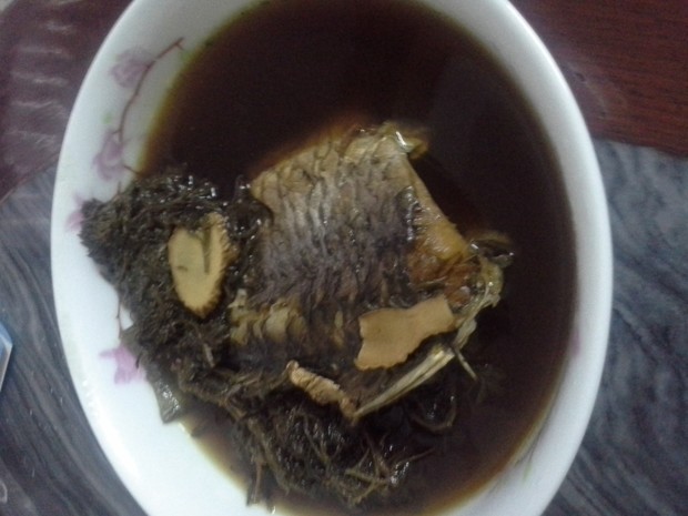 绵茵陈煲鲫鱼汤的做法