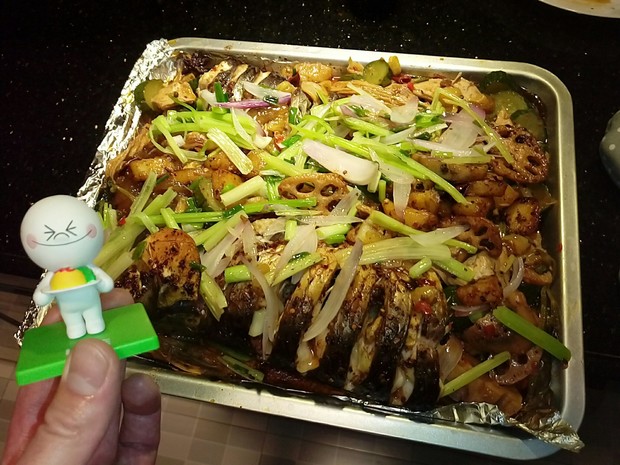 麻婆豆腐泡椒烤鱼(探鱼升级版)的做法