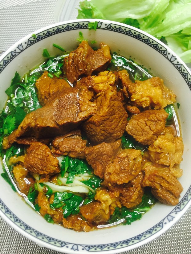 陈妈妈牛肉面的做法