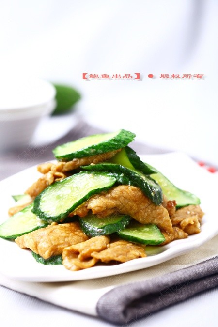 蒜香脆瓜肉片的做法