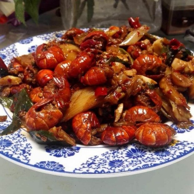 爆炒龙虾尾的做法