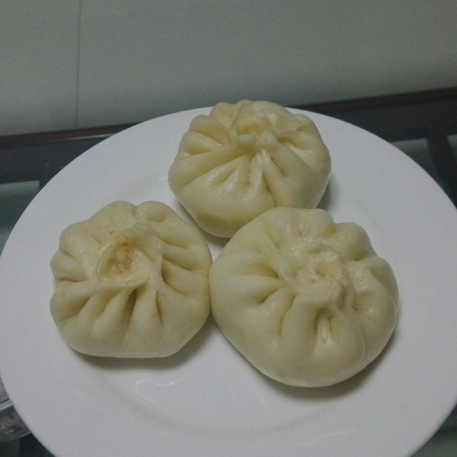 猪肉酸菜馅包子的做法