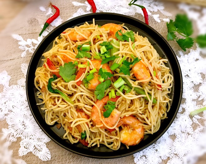 虾仁肉末炒面的做法
