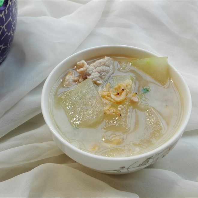 冬瓜瘦肉虾皮汤的做法