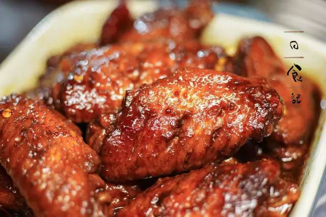 【电饭煲可乐鸡翅】的做法